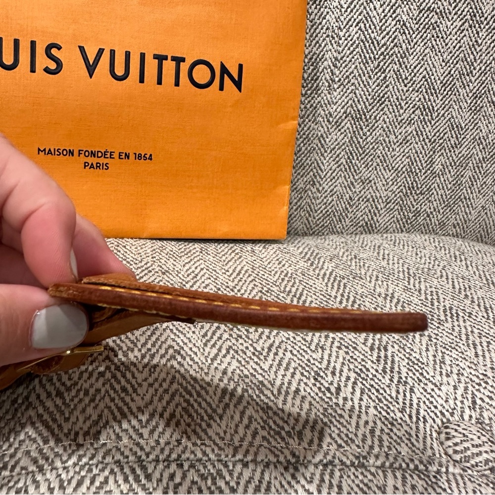 Louis Vuitton Luggage Tag with Poignet - Picture 4 of 8